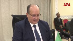 Algérie : Le Premier ministre Algérien à Bamako pour relancer le dialogue